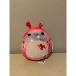 Squishmallows Loraly (Valentine)